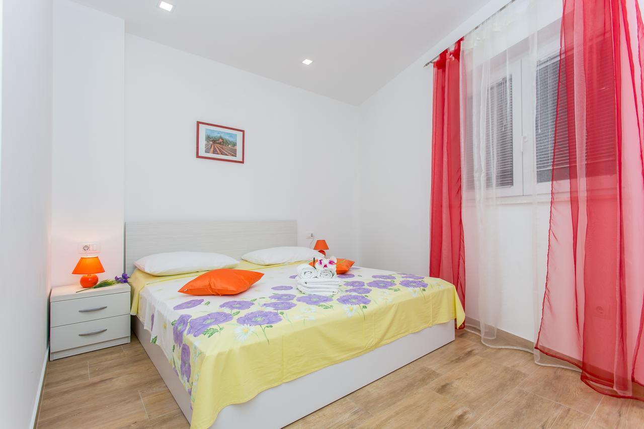 Apartments Grepo Sljeme Makarska Bagian luar foto